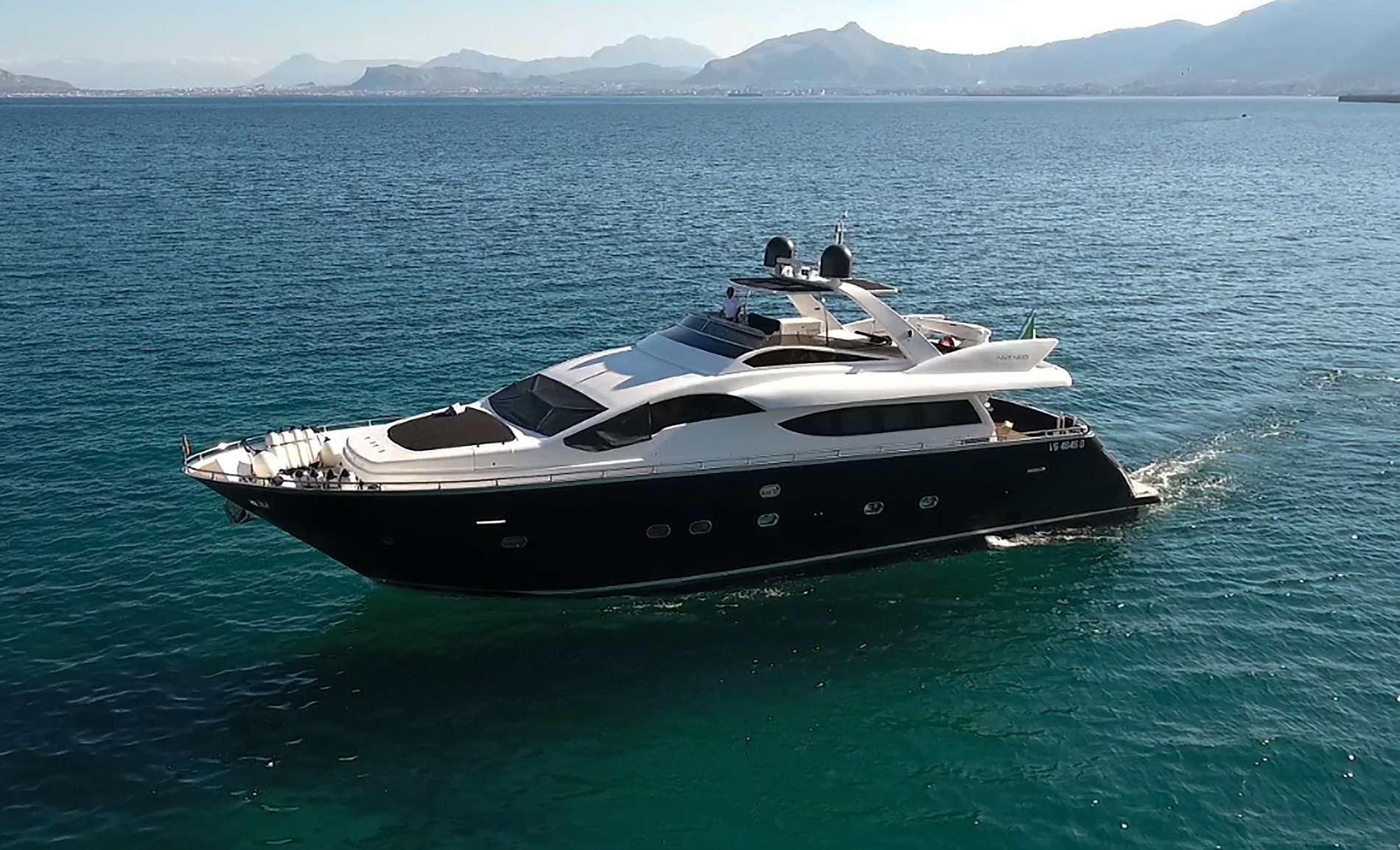 Antago Motor Yacht SEVEN STARS - Profile.jpg