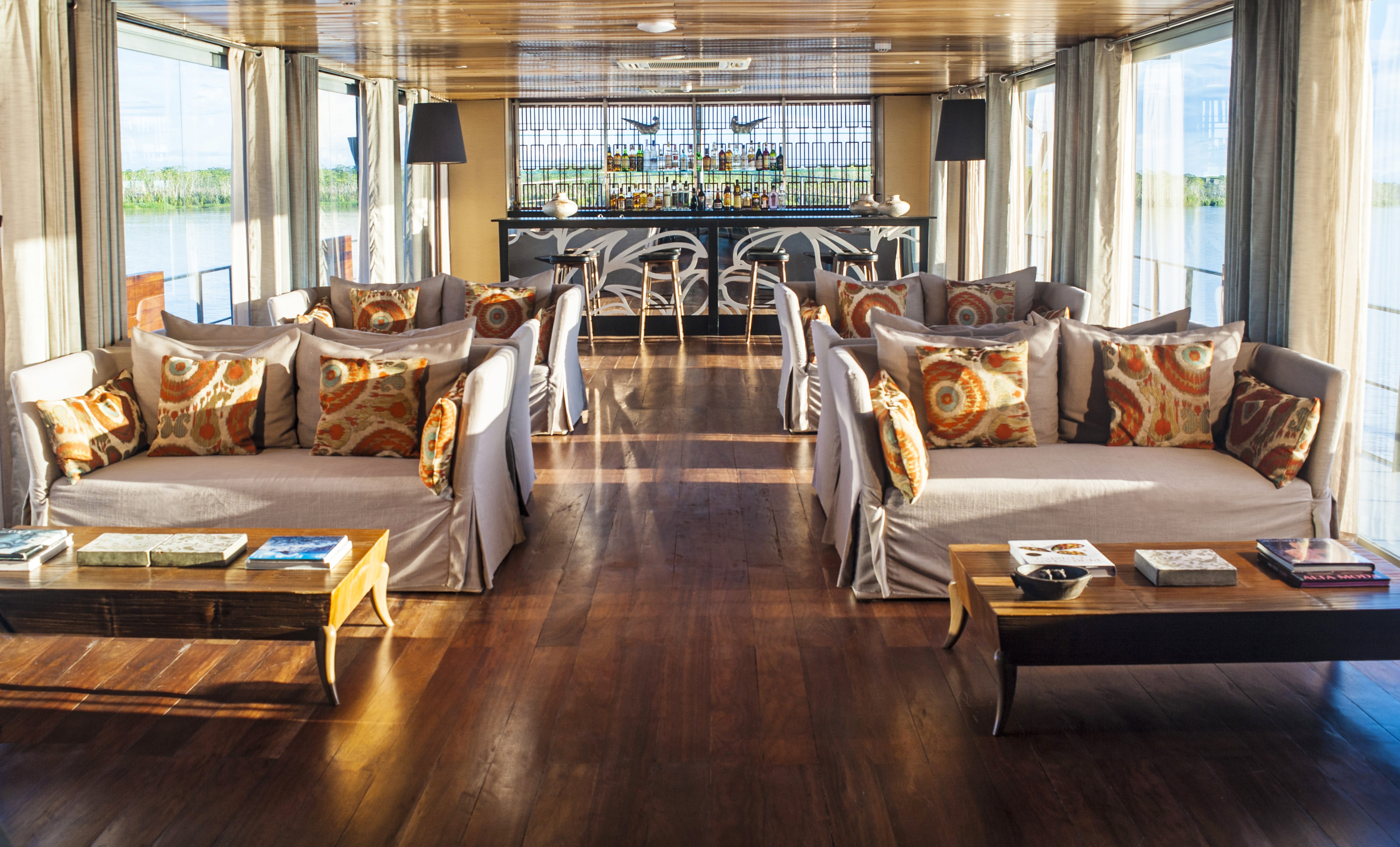 Aria-Amazon-Indoor-Lounge-Bar.jpg
