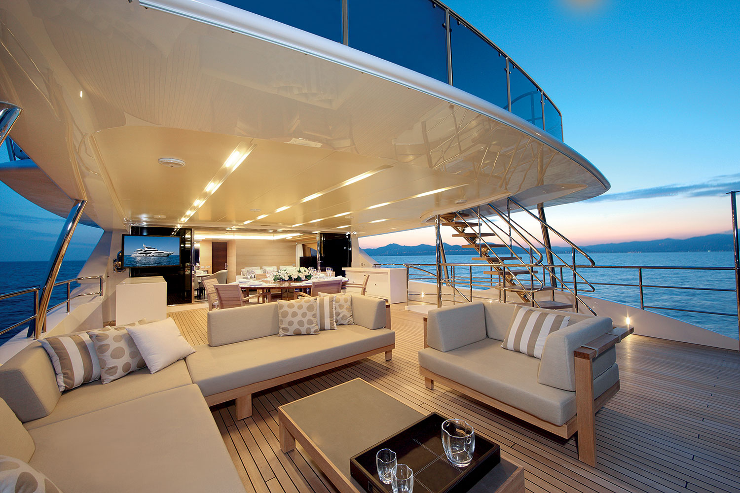 BS003 upper deck lounging area.jpg