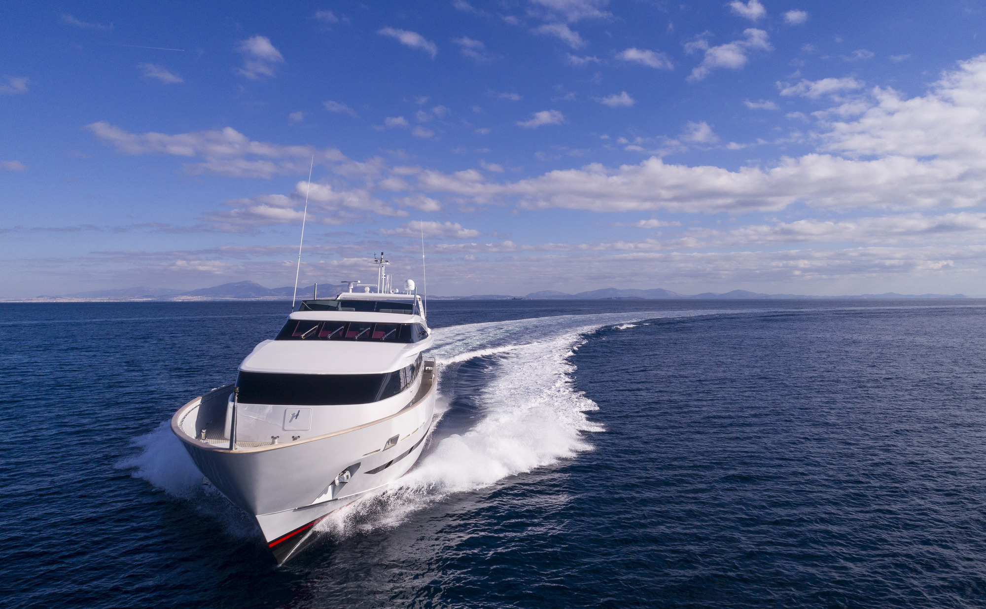 Baglietto Motor Yacht SOLE DI MARE - Cruising.jpg