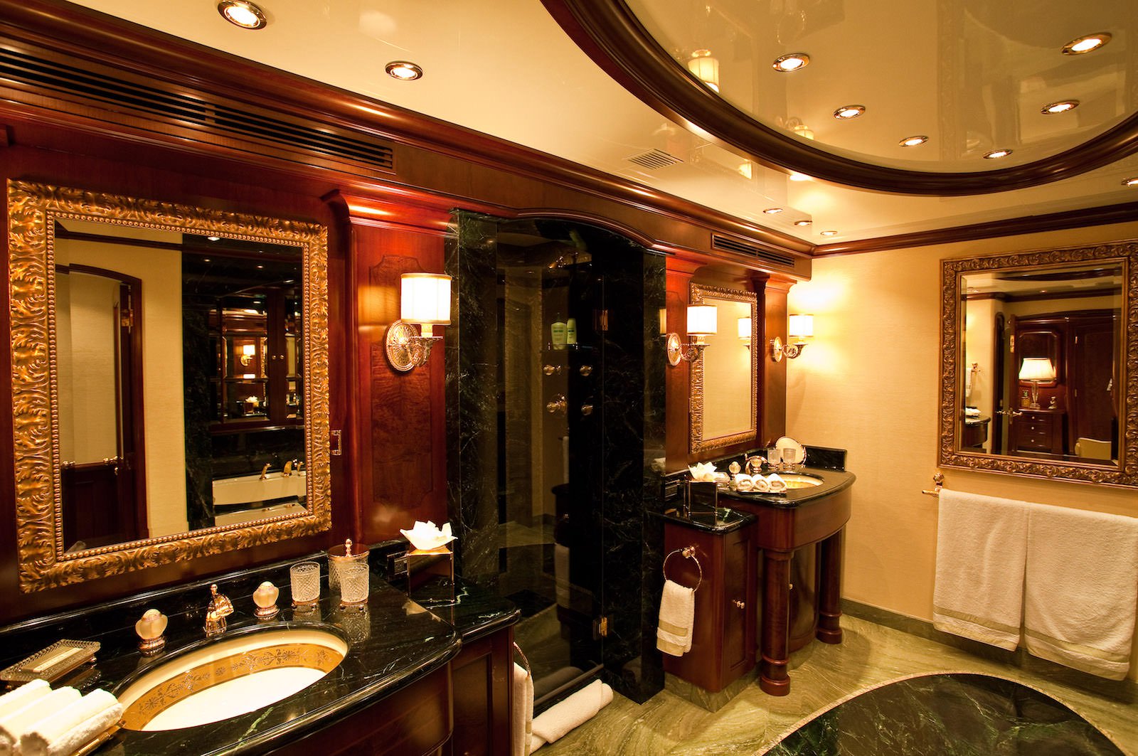 Bathroom 9.jpg