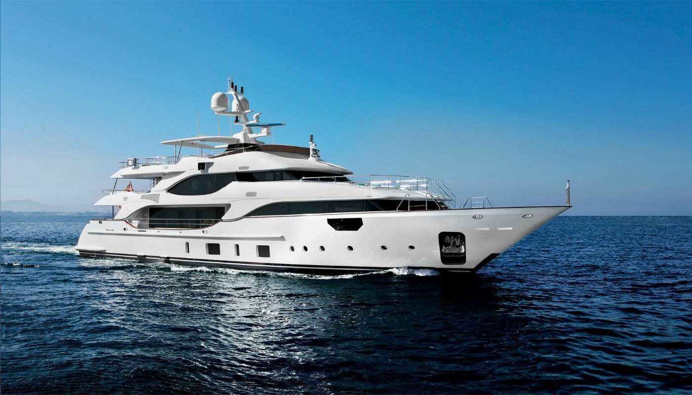 Benetti Crystal 140 yacht .jpg
