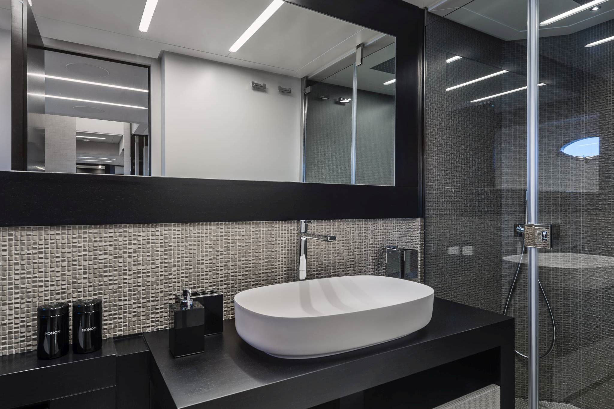 Beyond bathroom lower deck 3.jpg