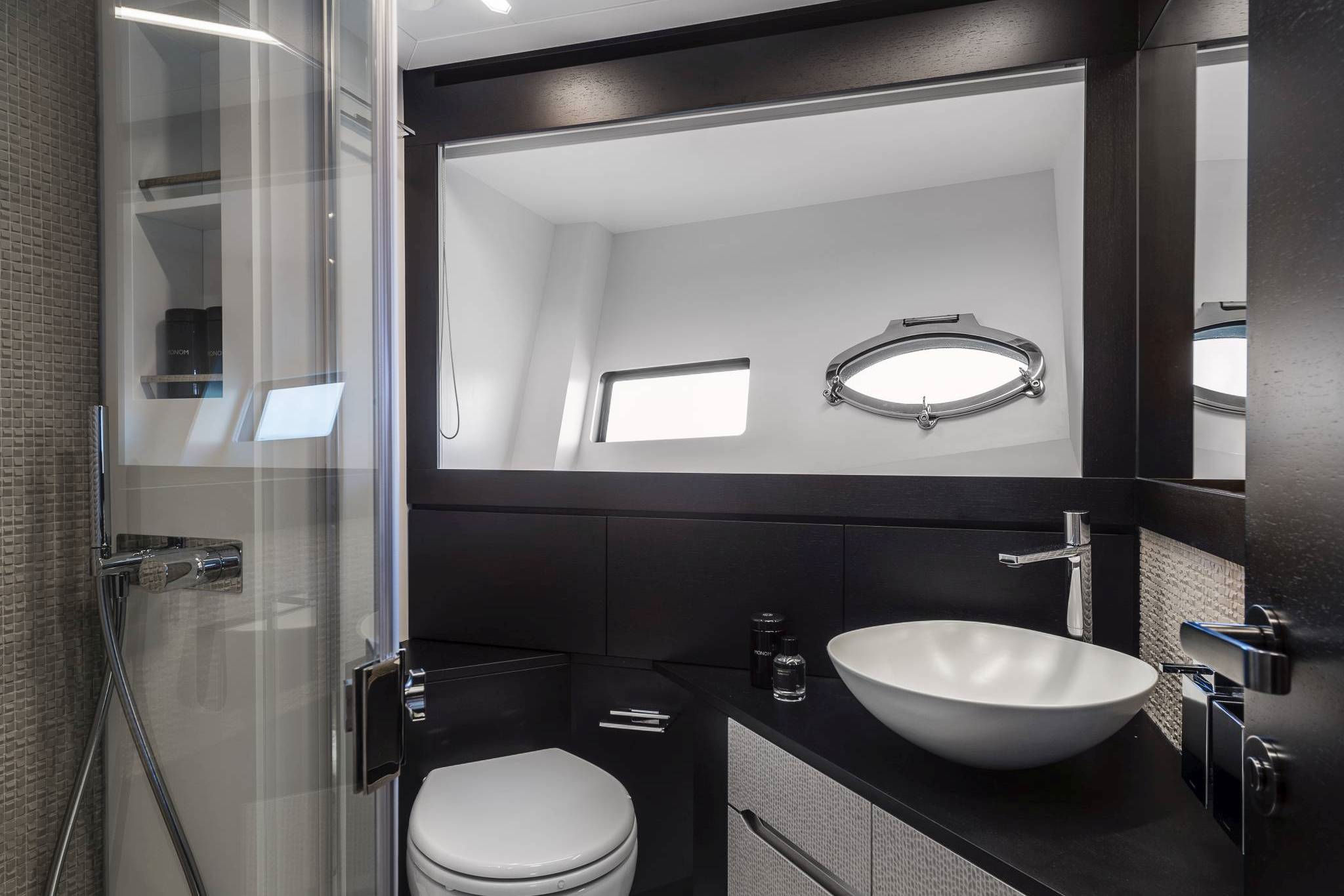 Beyond bathroom lower deck 4.jpg