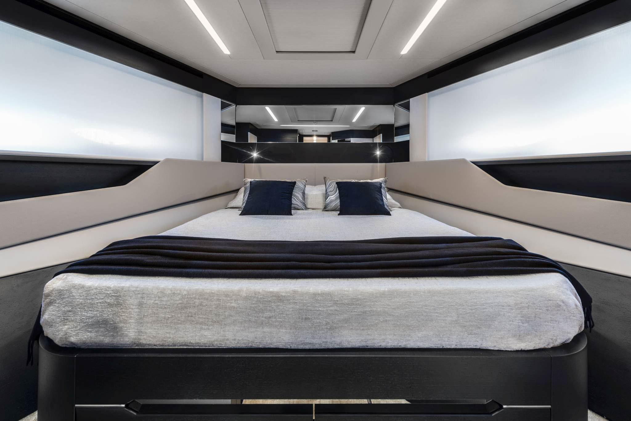 Beyond cabin lower deck 4.jpg