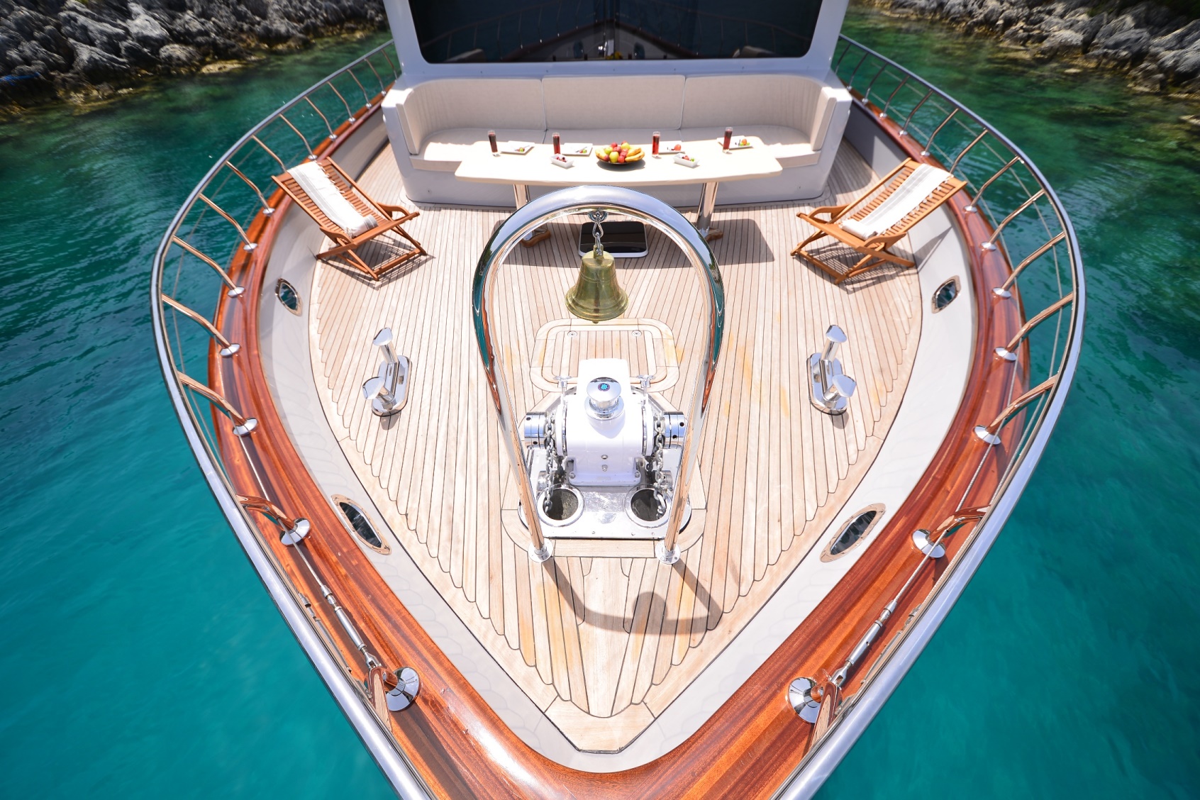 Bow area with seating.jpg