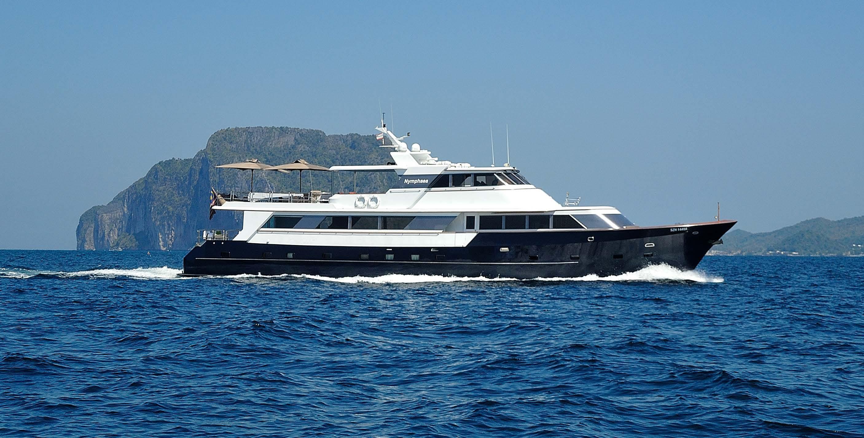 Broward Marine Yacht NYMPHAEA - Cruising.jpg