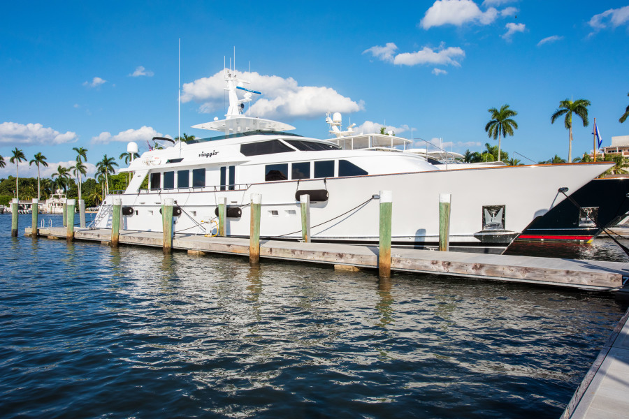 Burger 75' Motor yacht VIAGGIO.jpg