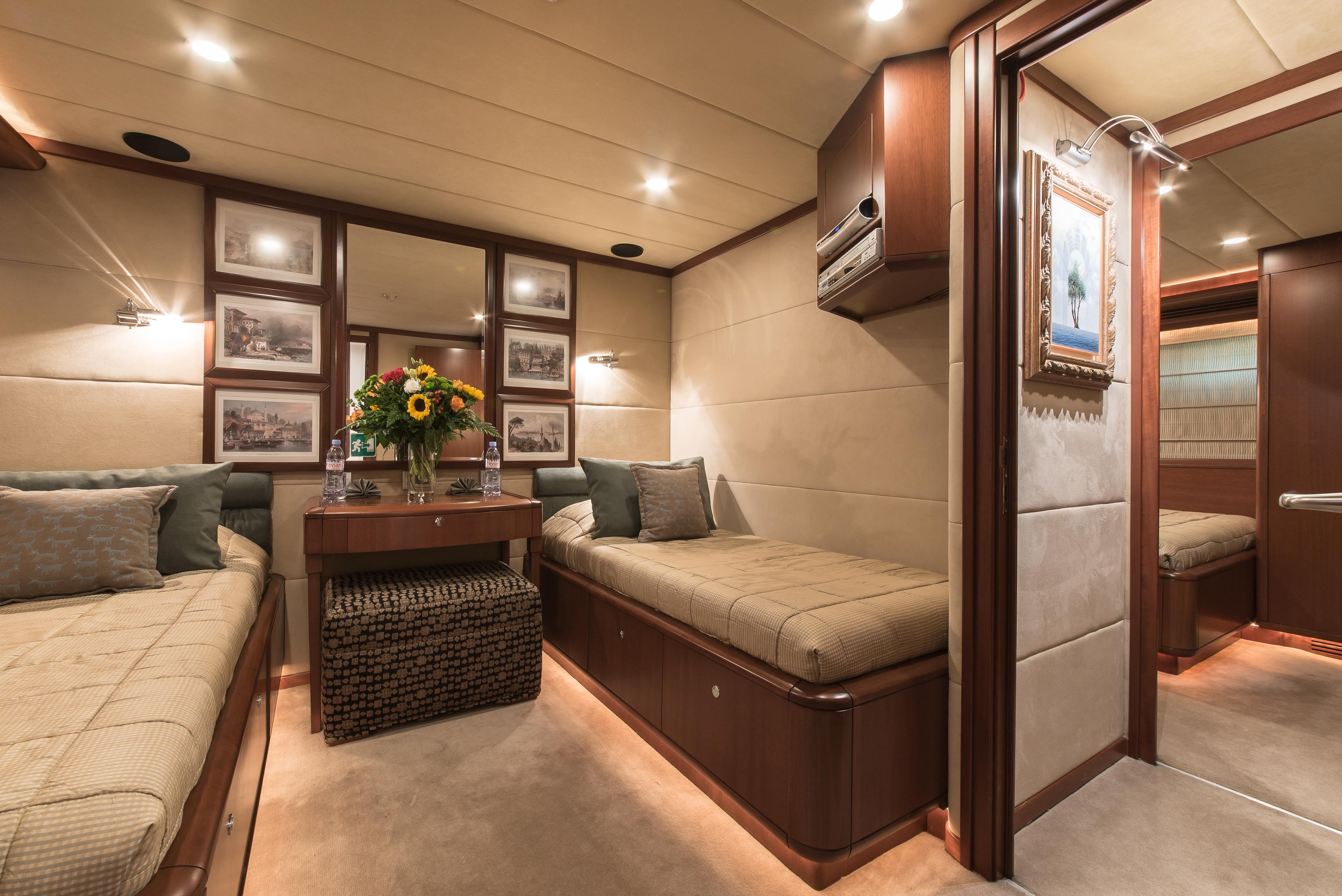 CLARITY-Twin-Cabin-copy.jpg