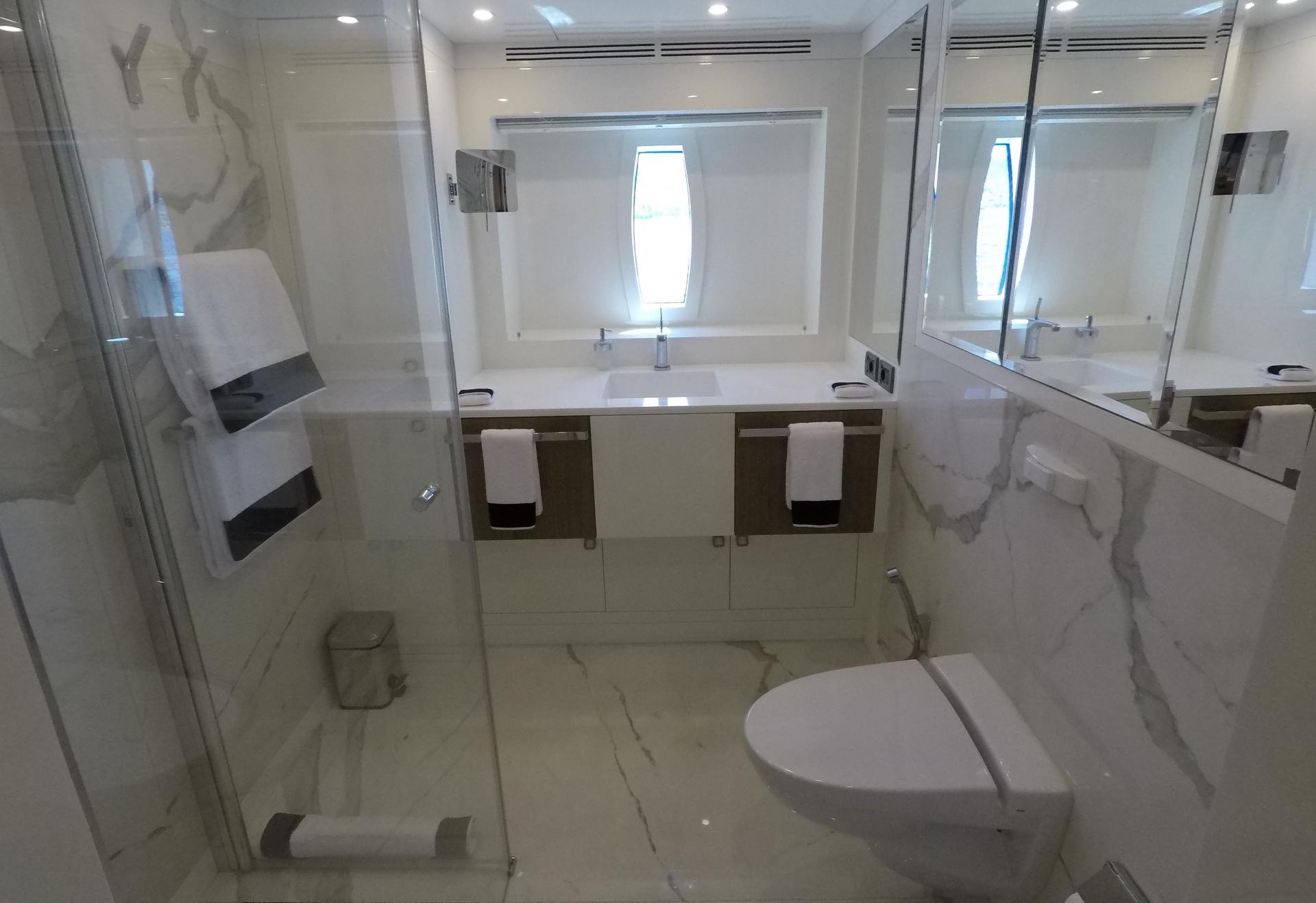 CMB-Yachts-Liquid-Sky-VIP-Bathroom.jpg