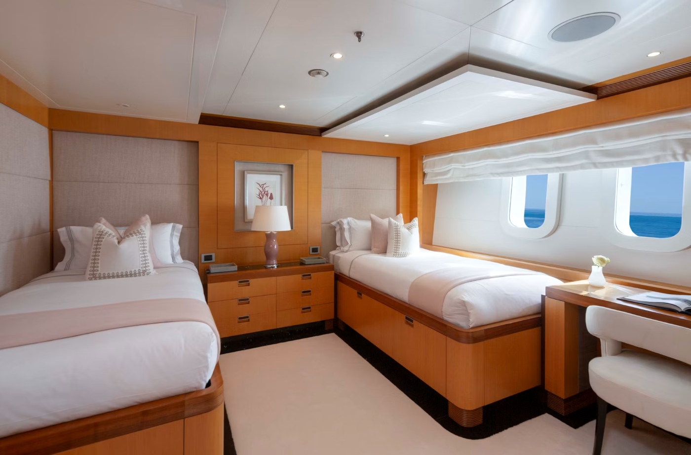Cabin With Double Bed 01.jpg