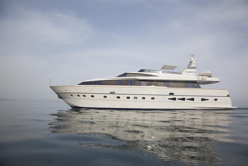 Canados yacht B OCEAN.png