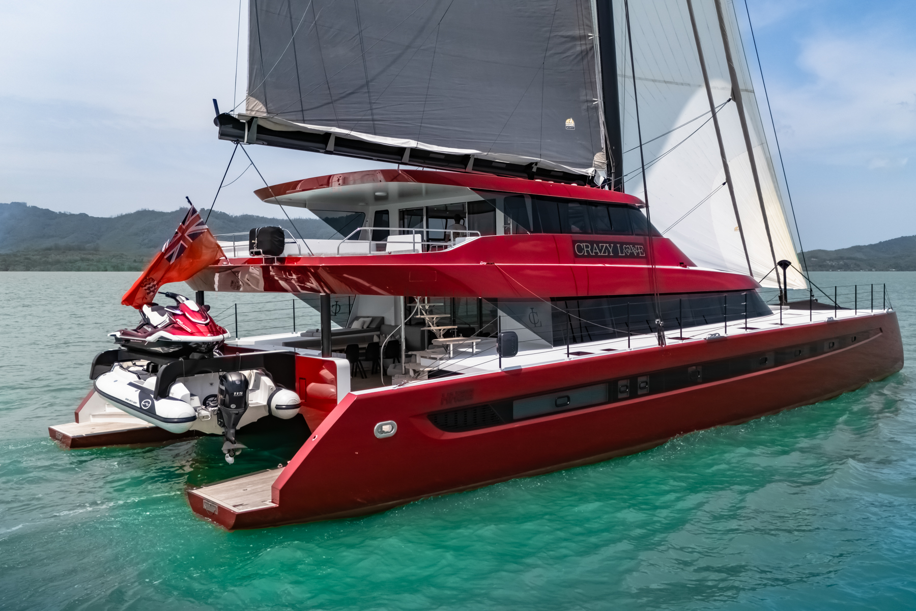 Catamaran CRAZY LOVE   .jpg