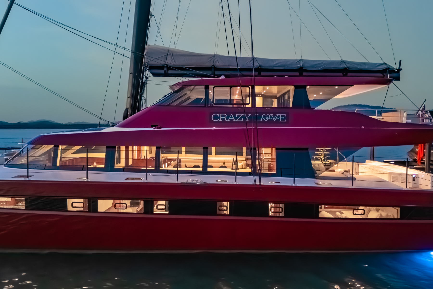 Catamaran CRAZY LOVE lights.jpg