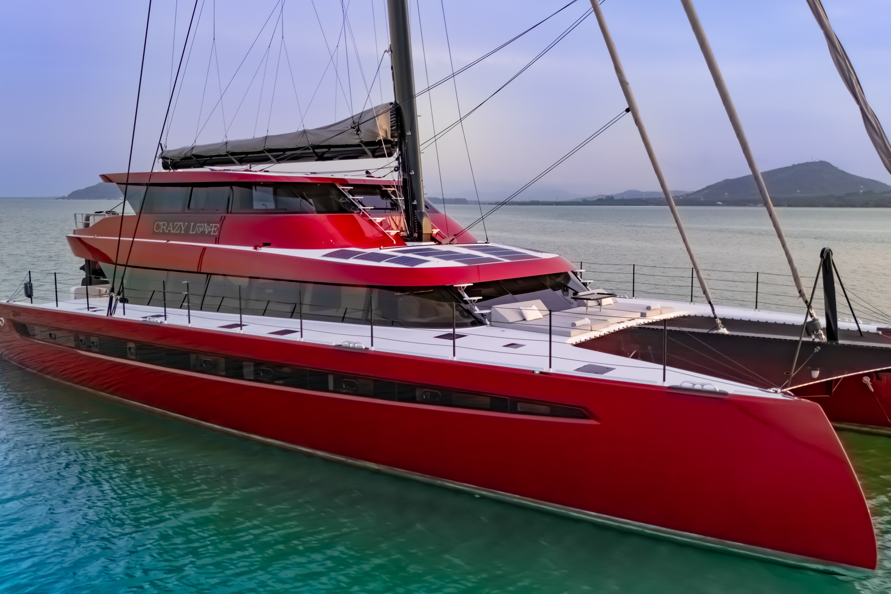 Catamaran CRAZY LOVE.jpg