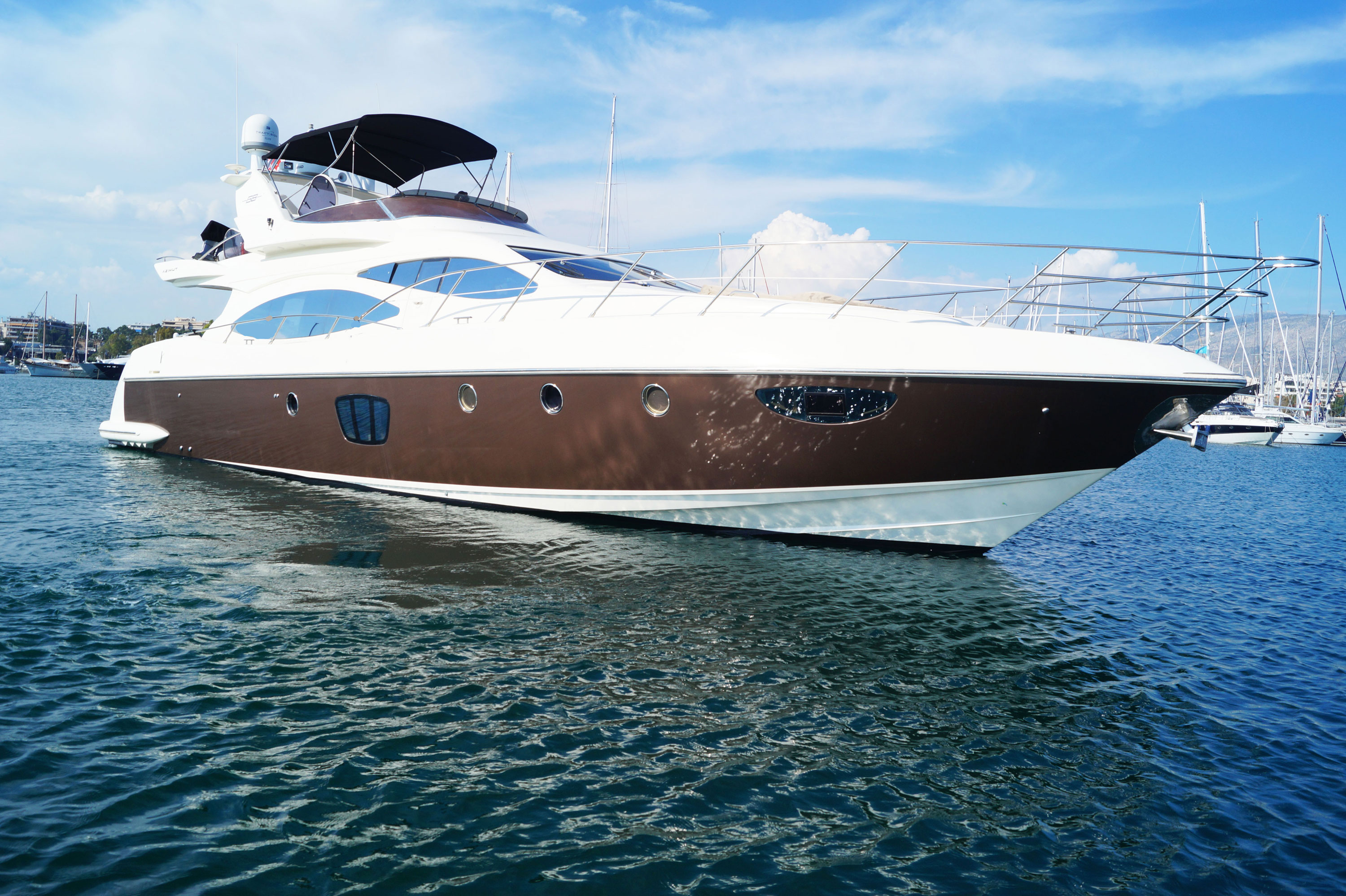 Chill Out II yacht.jpg