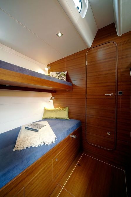 Crew-cabin.jpg