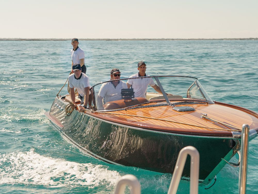 Cruising in the tender.jpg
