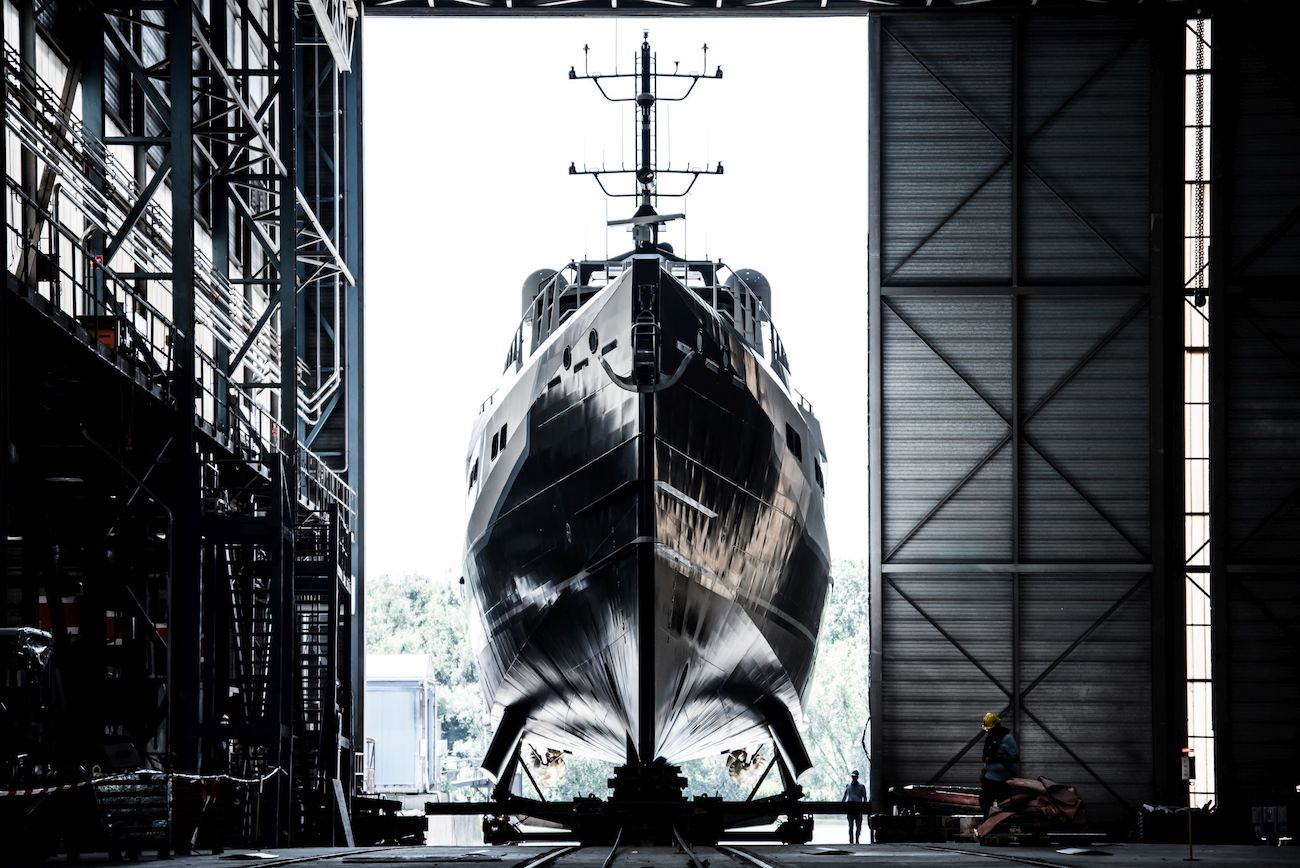 DAMEN YS4508 JOY RIDER in the shed.jpg