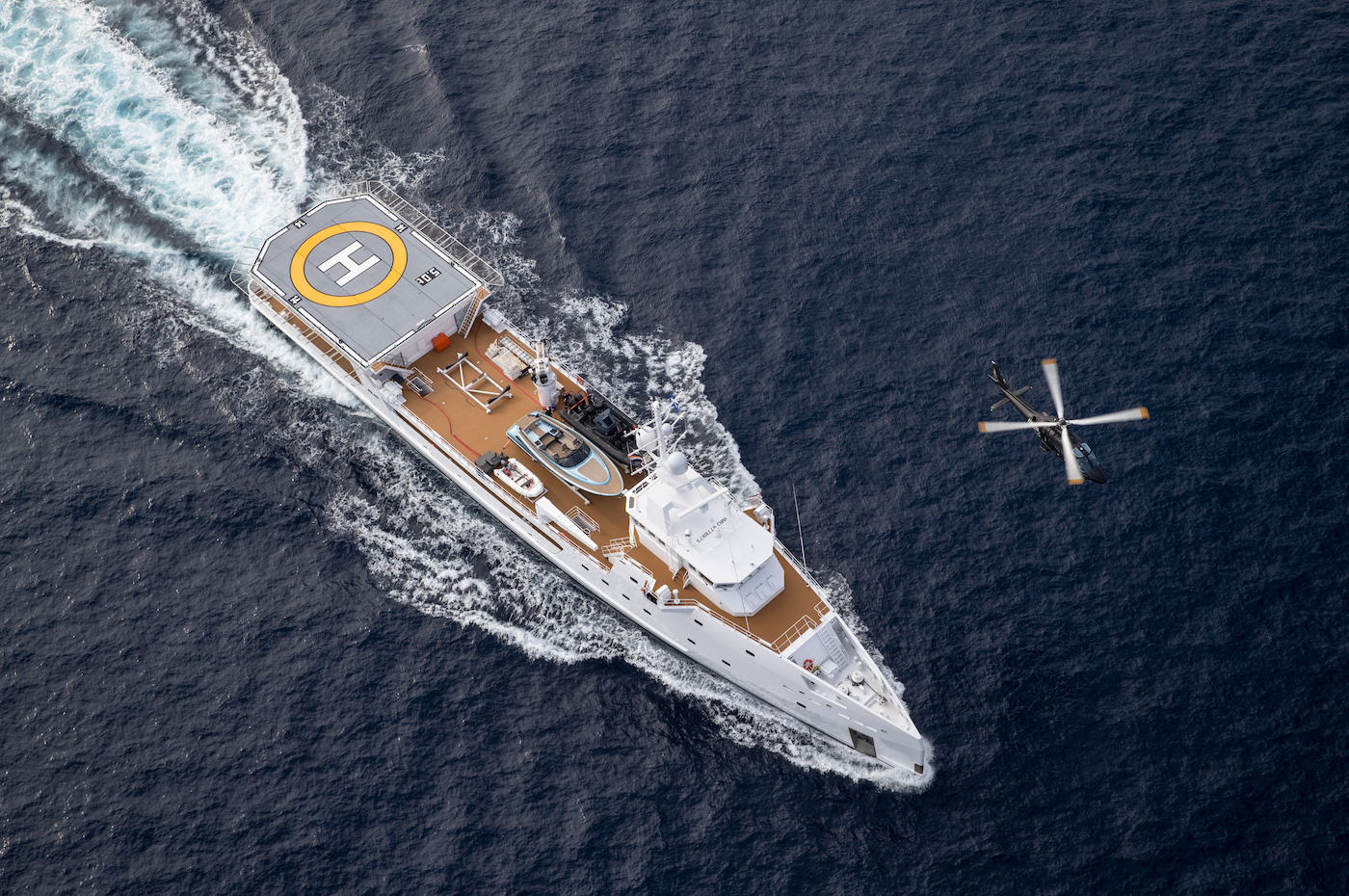 DAMEN Yacht Support GAME CHANGER   - pre refit (5).jpg
