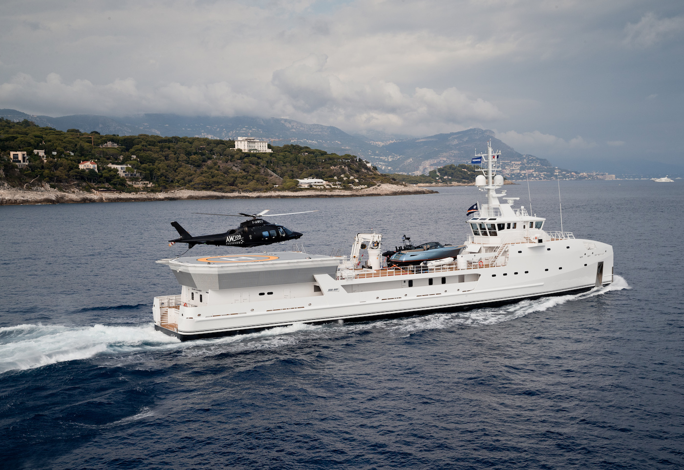 DAMEN Yacht Support GAME CHANGER  - pre refit (4).jpg