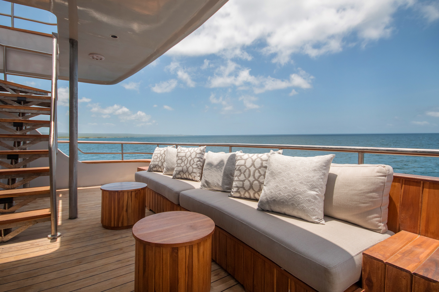Darwin deck - exterior seating.jpg