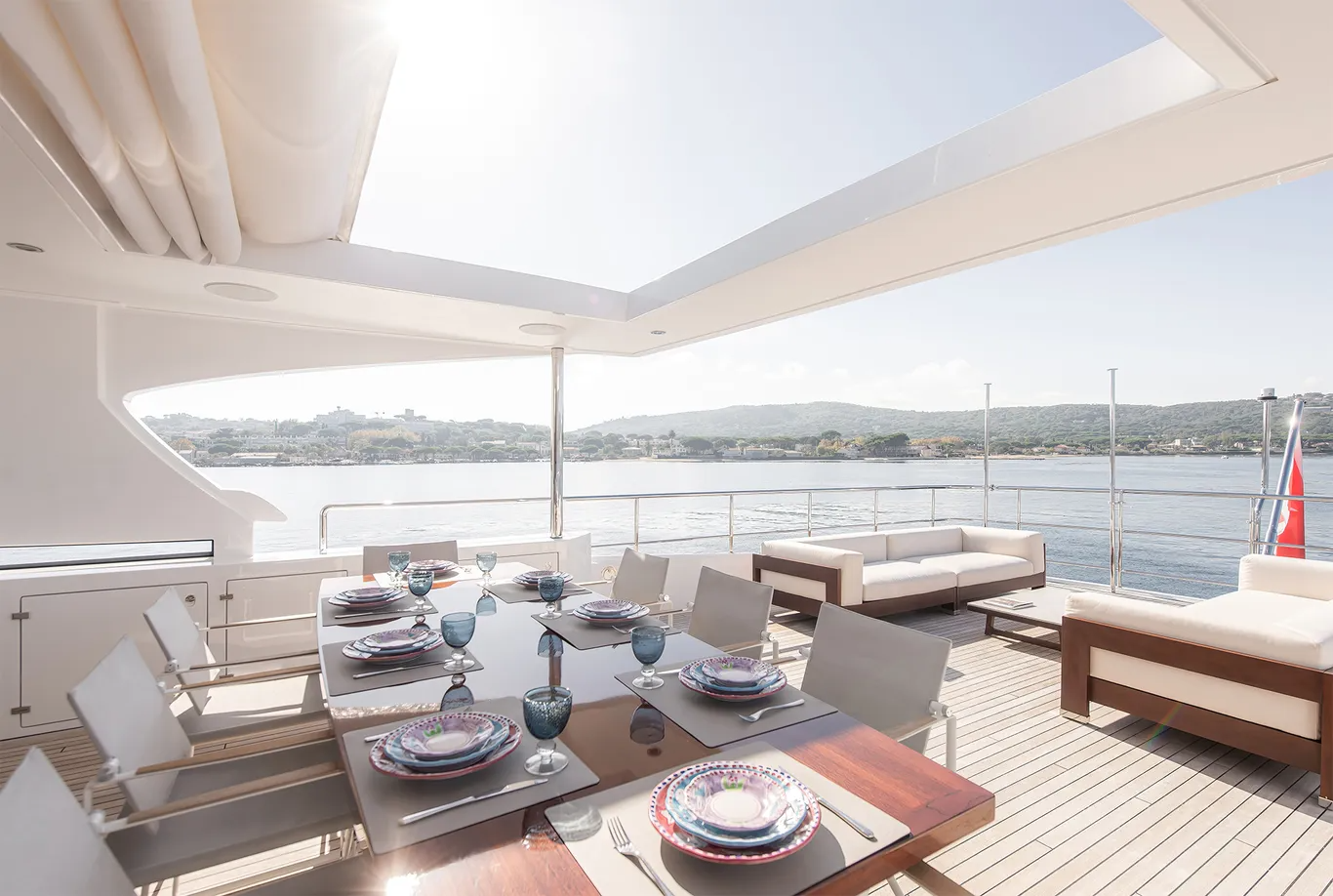 Deck dining.png