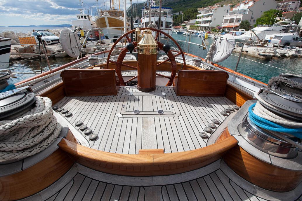 Decks 00006.jpg