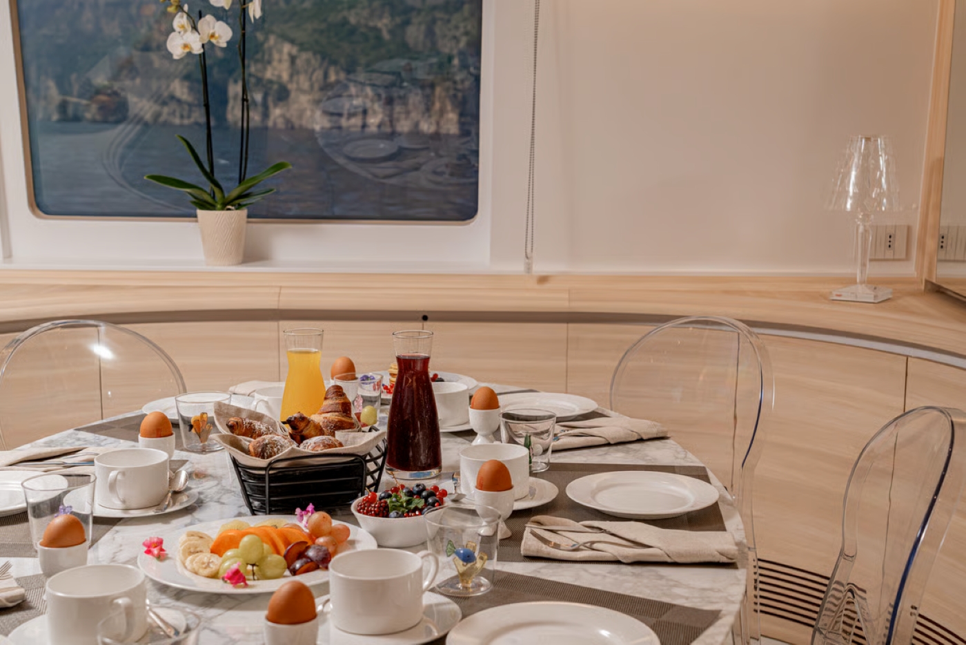 Dining Area 02.jpg