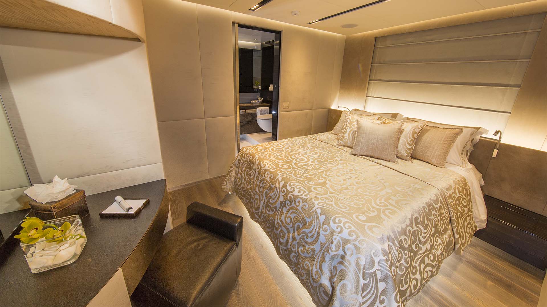 Double Cabin.jpg