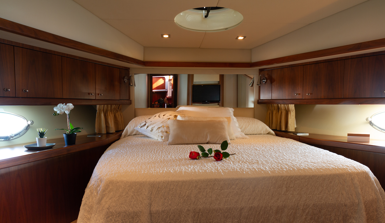 Double guest cabin   .jpg