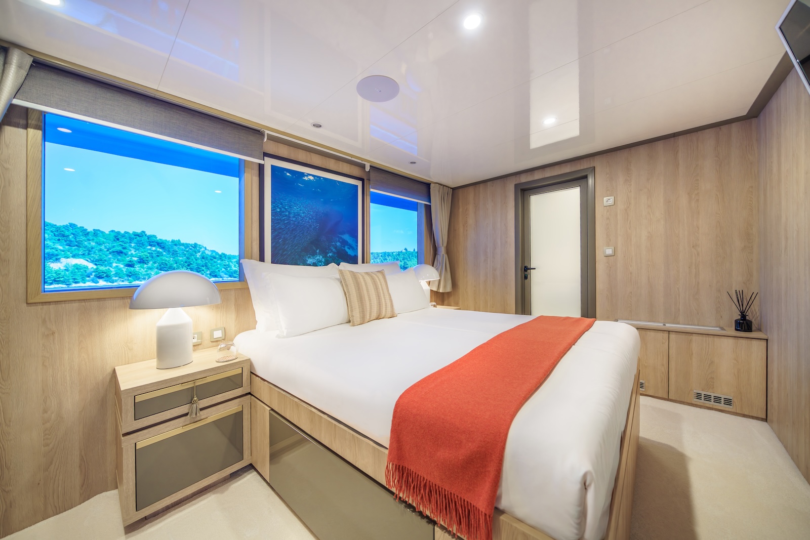 Double guest suite cabin .jpg