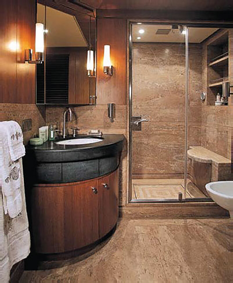 Ensuite 00006.jpg
