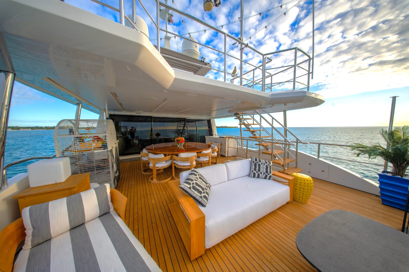 Exterior  Relaxation Area With Sea Views 02.jpg