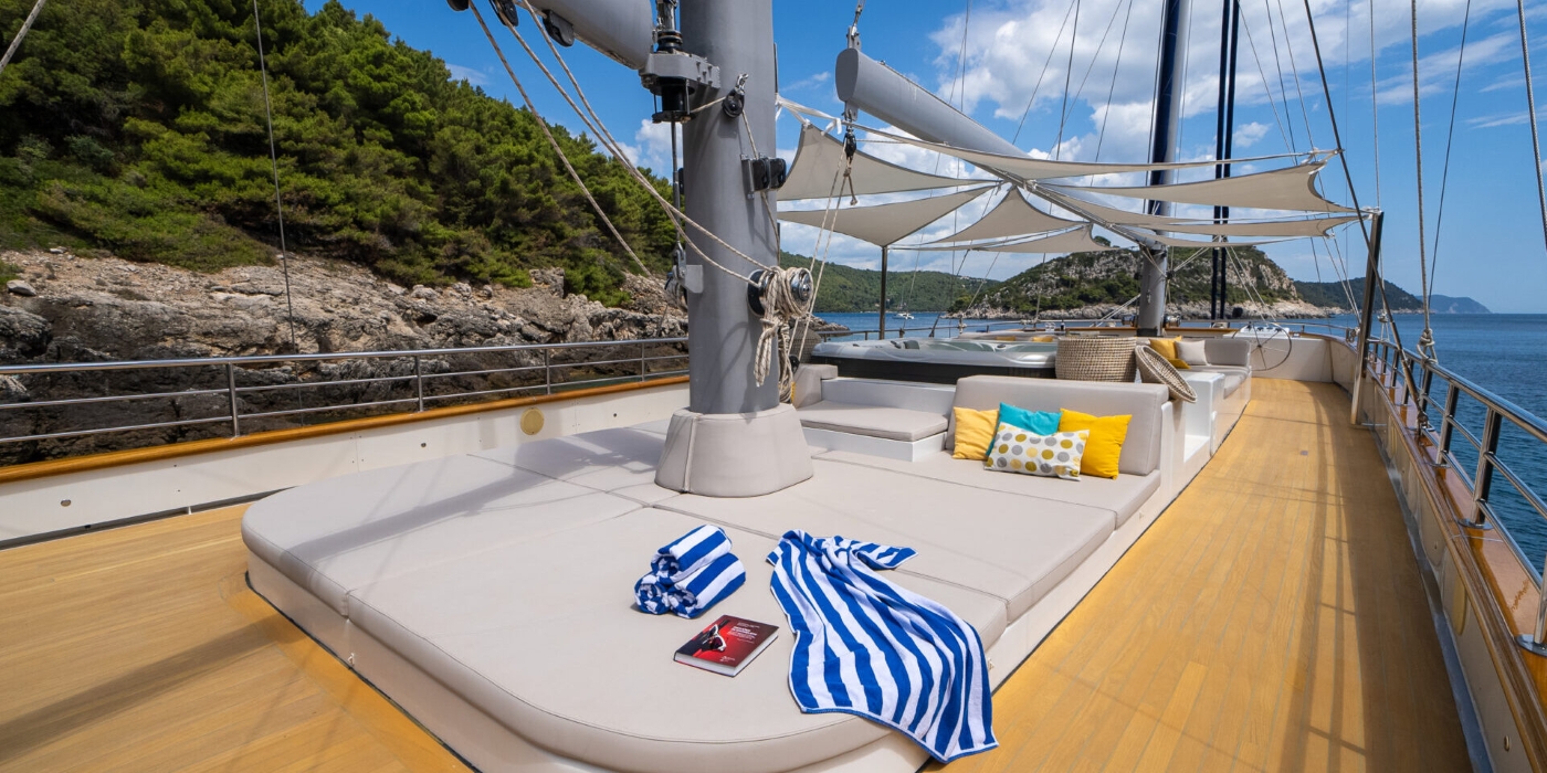 Exterior Relaxation Area 02.jpg