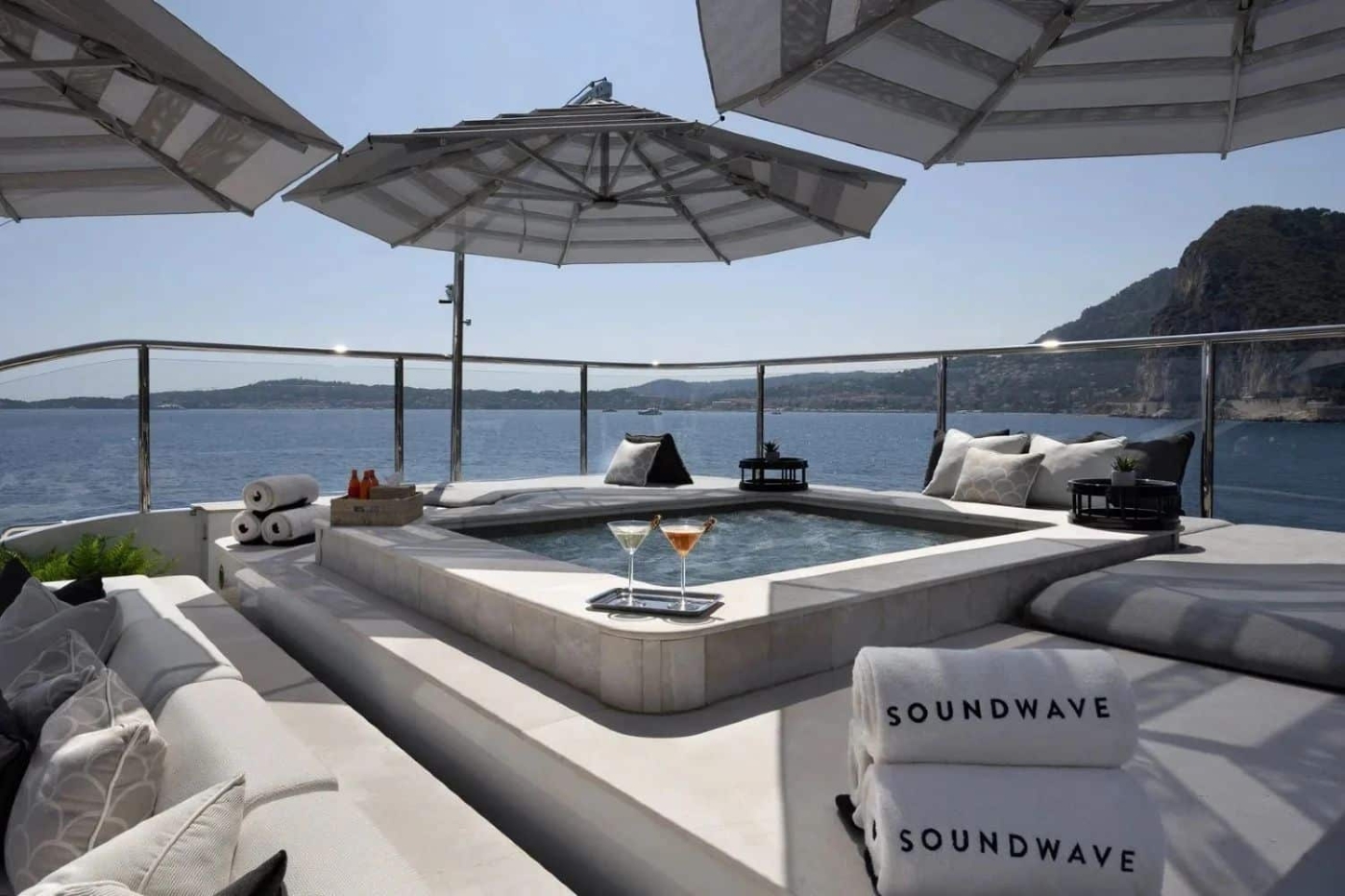 Exterior Sunbathing Area 001.jpg
