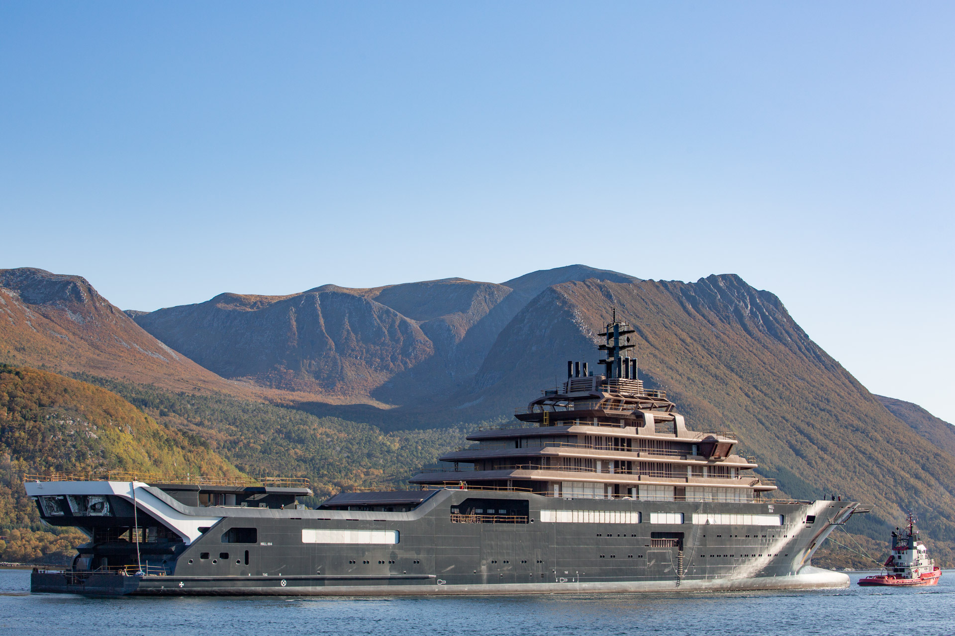 Exterior profile. Photo credit Lawrence Hislop.jpg