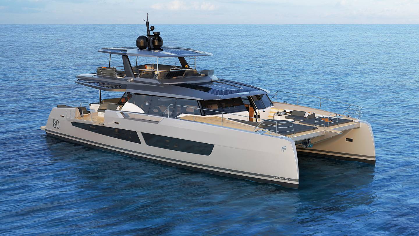 Exterior-Starboard-View-With-Foredeck-Render.jpg