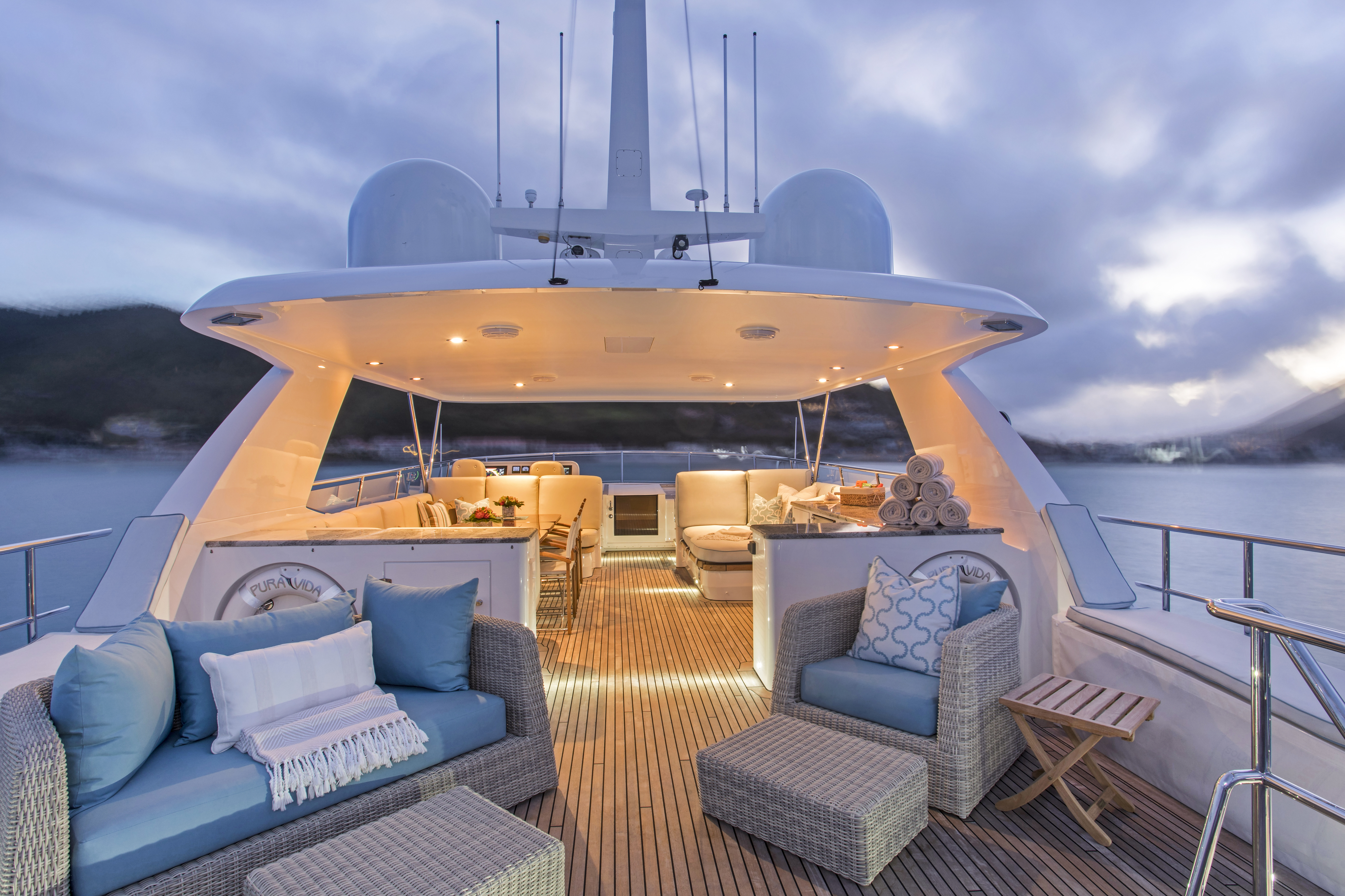 Flybridge Aft Photo Credit Billy Black.jpg
