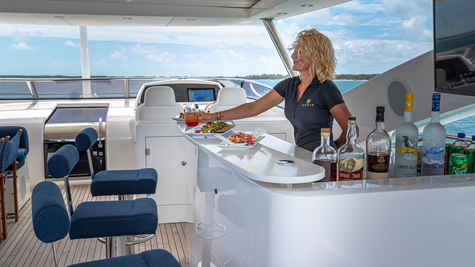 Flybridge Details.jpg