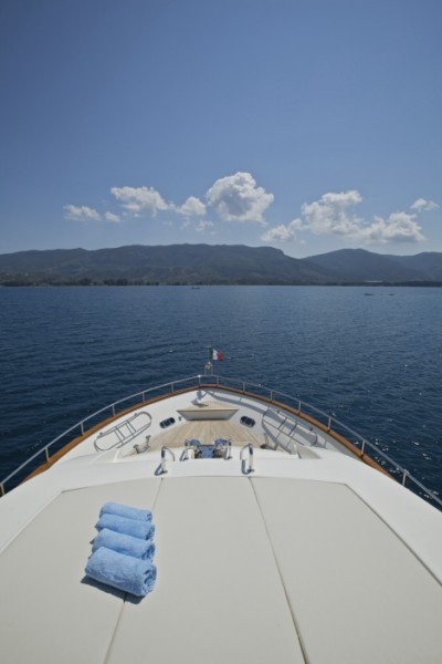 Foredeck 00001.jpg