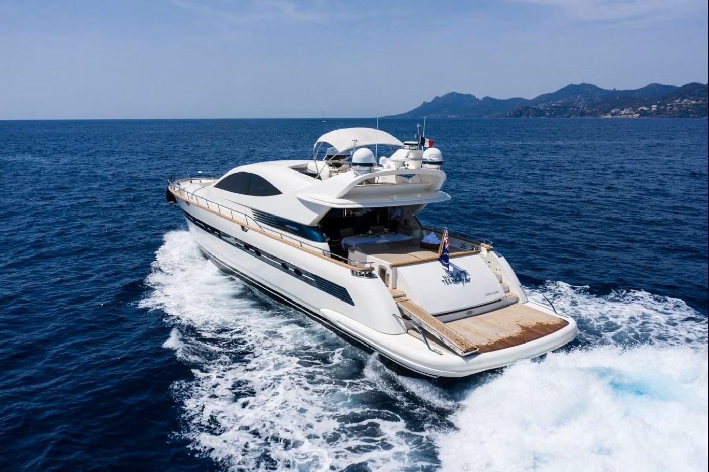 Foredeck 03.jpg