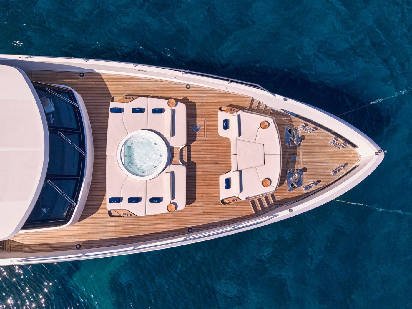 Foredeck Relaxation Area 01..jpg