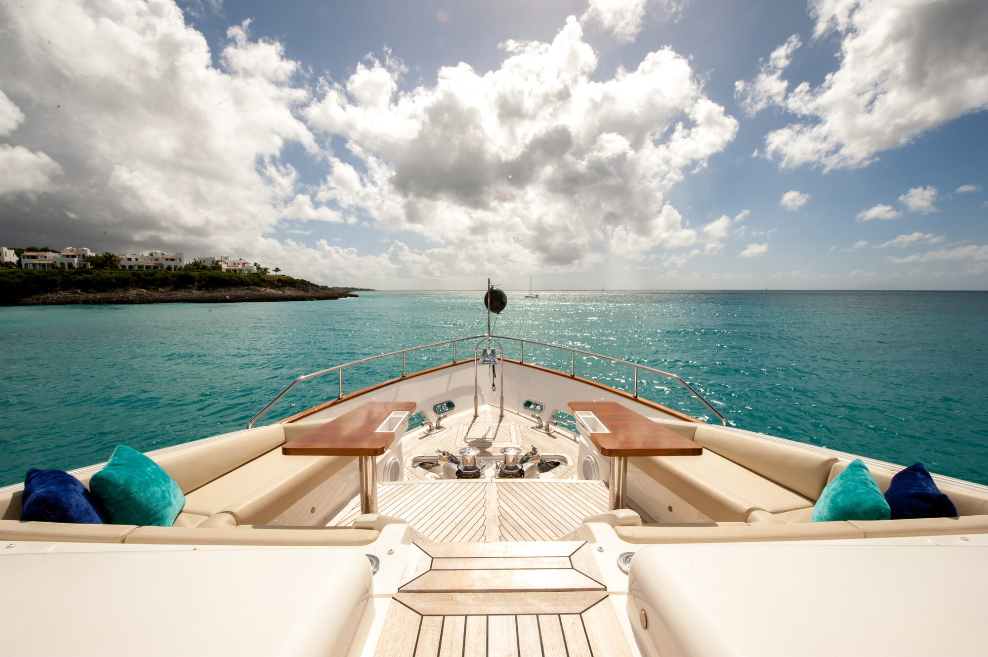 Foredeck seating .jpg