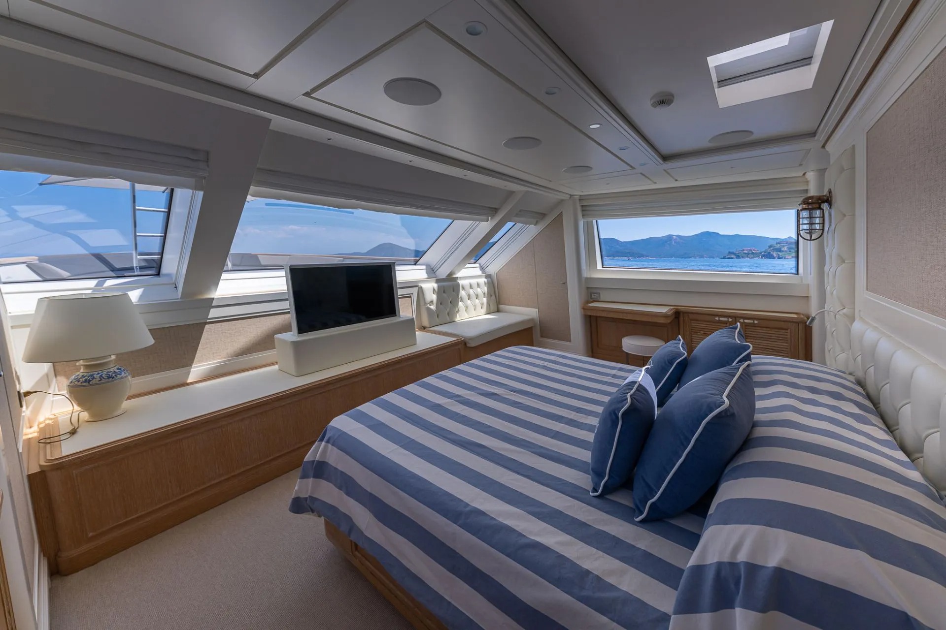 Forward cabin with TV.jpg