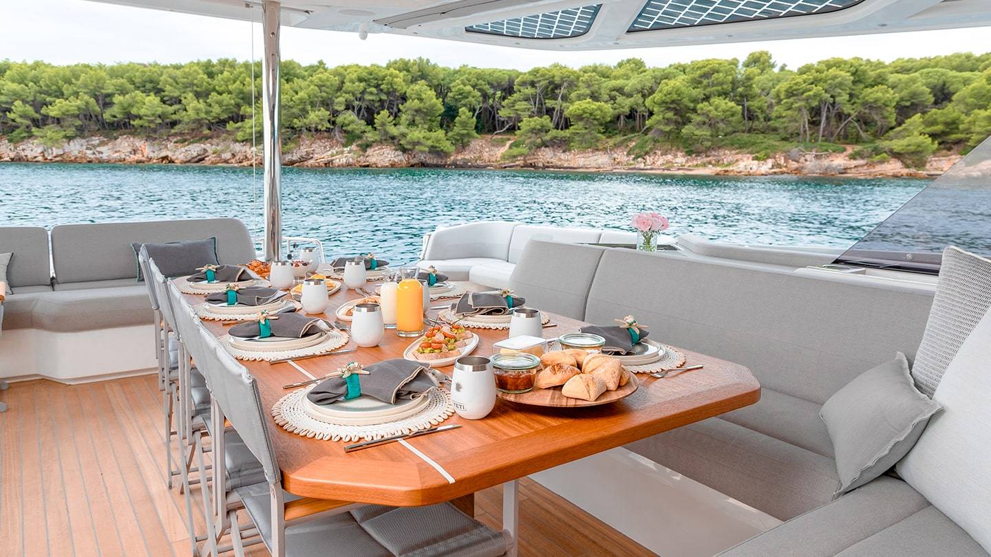 Fountaine Pajot 80 yacht - sistership to Christal Mio 80 - dining.jpg