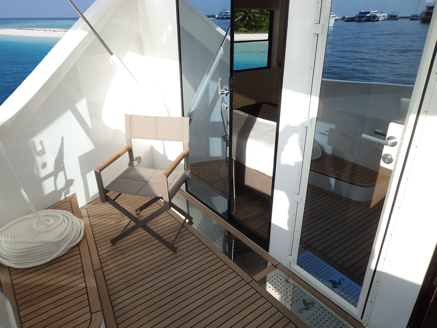 Front deck.png
