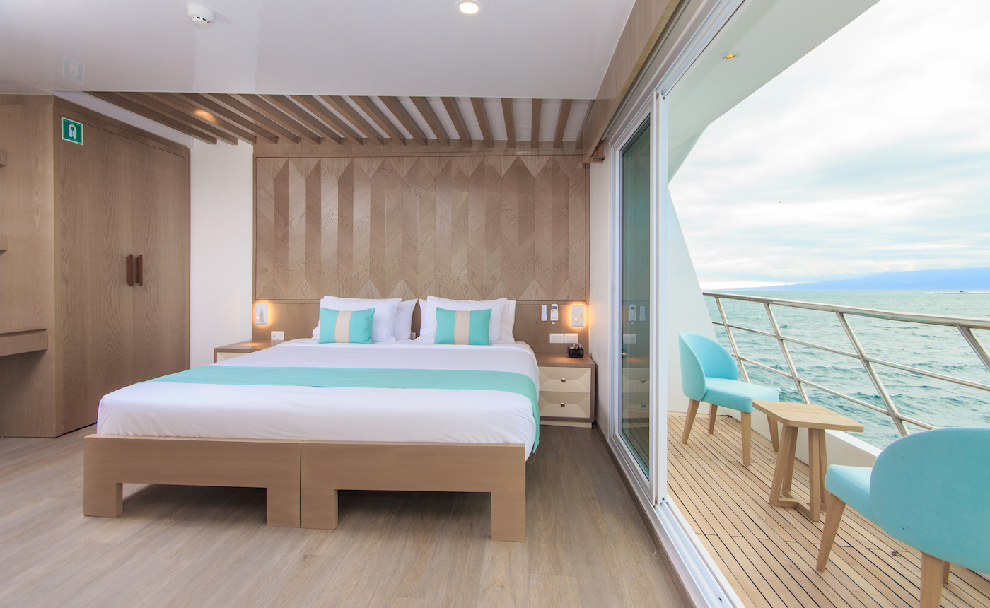 Golden suite with balcony.jpg
