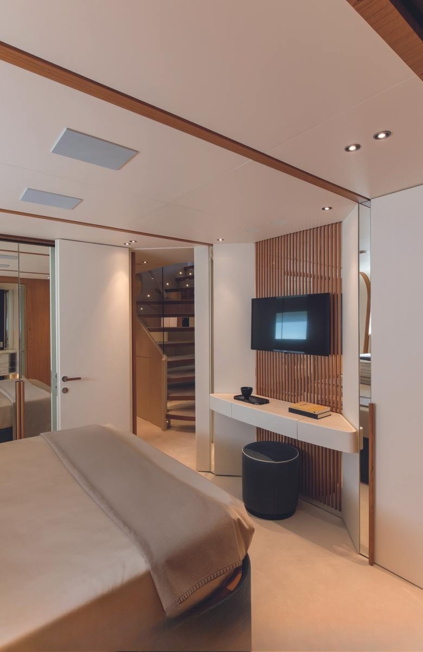 Guest Cabin 02.jpg
