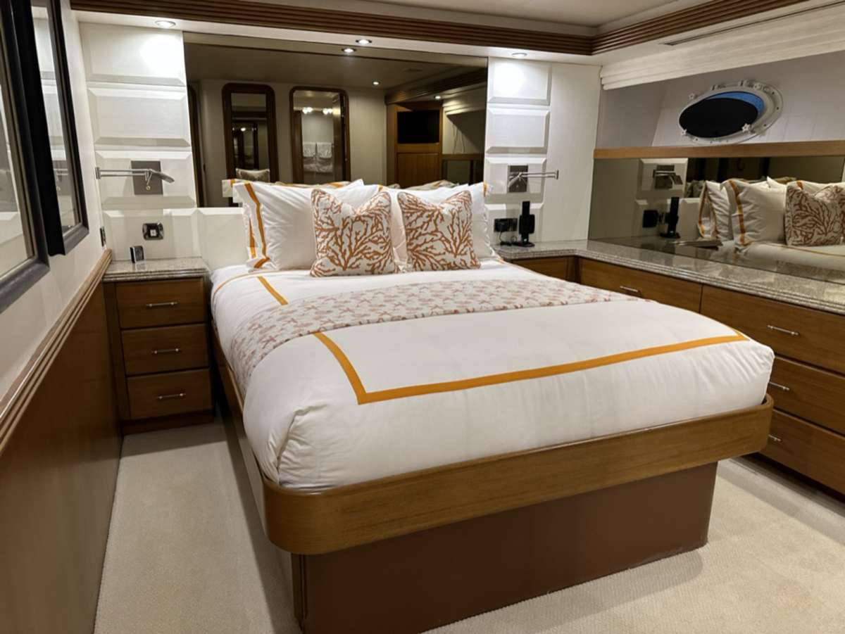 Guest Stateroom - Port.jpg